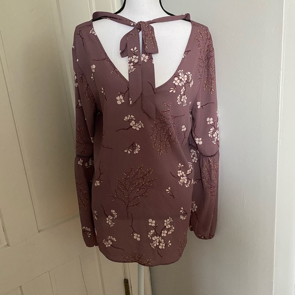Floral blouse - Picture 1 of 5